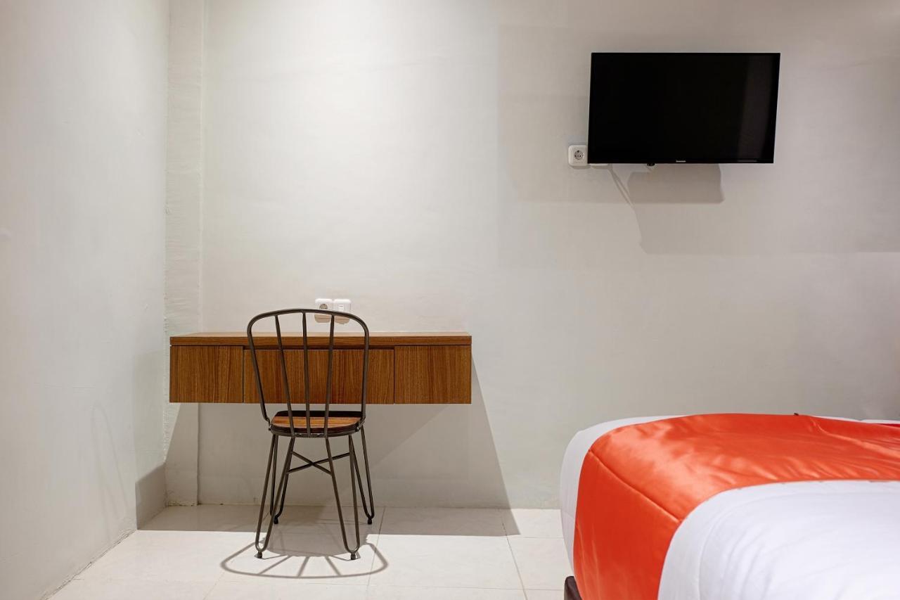 Super Oyo 2756 Anata Hotel Макасар Екстериор снимка