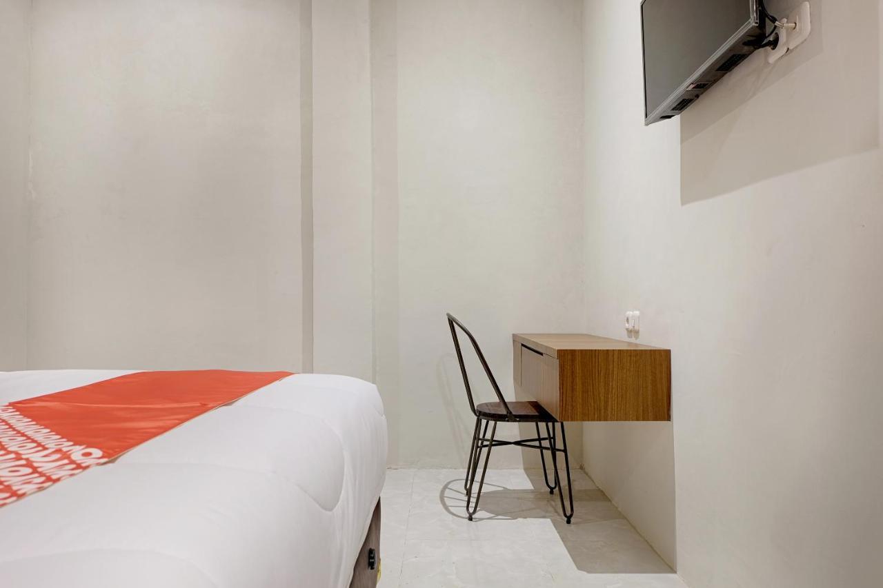 Super Oyo 2756 Anata Hotel Макасар Екстериор снимка